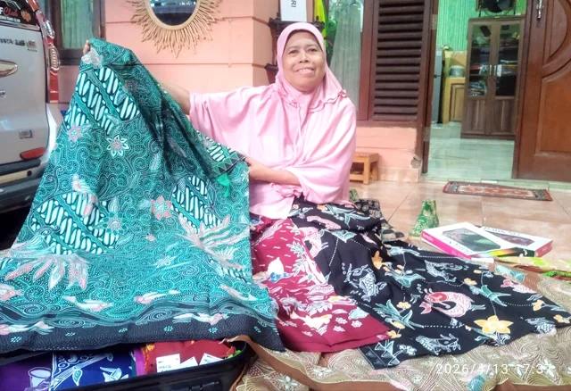 Menyemaikan Cinta Batik Kota Bekasi di Jemari Generasi Muda